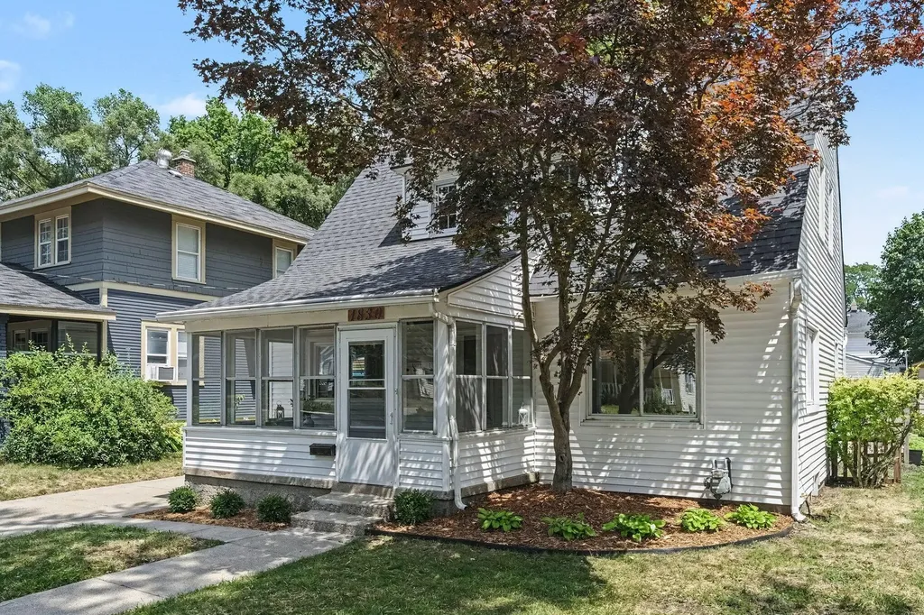 1830 Linden Avenue SE Grand Rapids City MI 49507