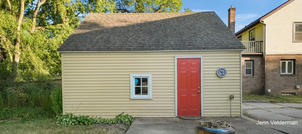1236 Benjamin Avenue SE Grand Rapids City MI 49506