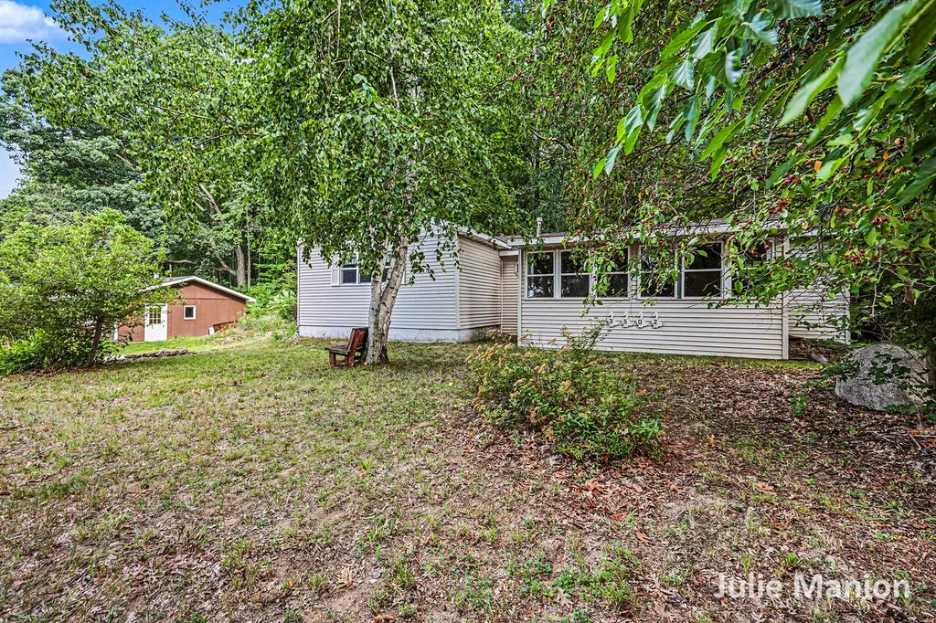 3502 Holiday Drive Montcalm Township MI 48838