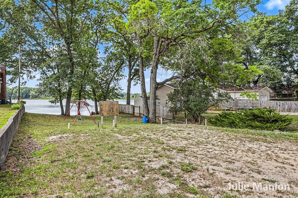 3502 Holiday Drive Montcalm Township MI 48838