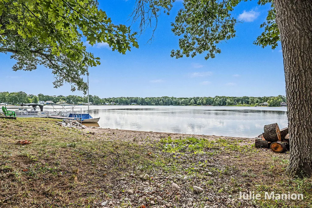 3502 Holiday Drive Montcalm Township MI 48838