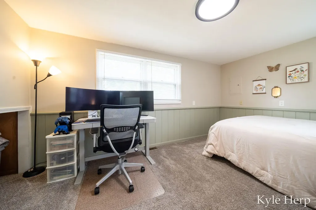 1038 Ferris Street NW Walker City MI 49544