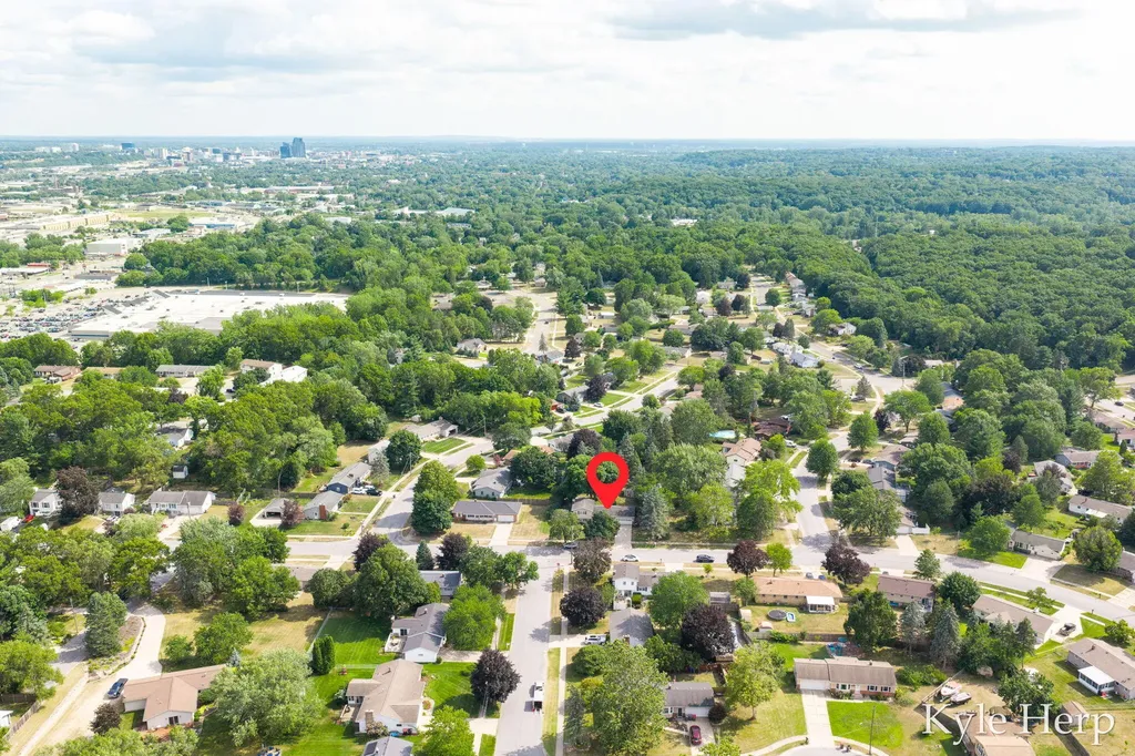 1038 Ferris Street NW Walker City MI 49544