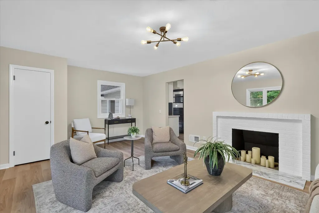 1060 Conlon Avenue SE East Grand Rapids City MI 49506