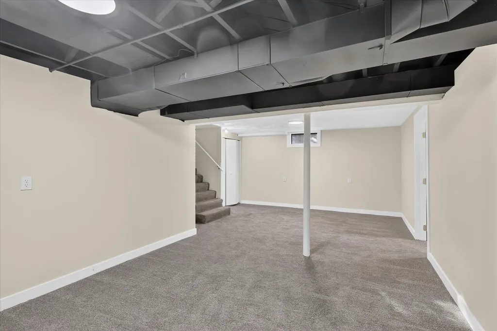 1060 Conlon Avenue SE East Grand Rapids City MI 49506