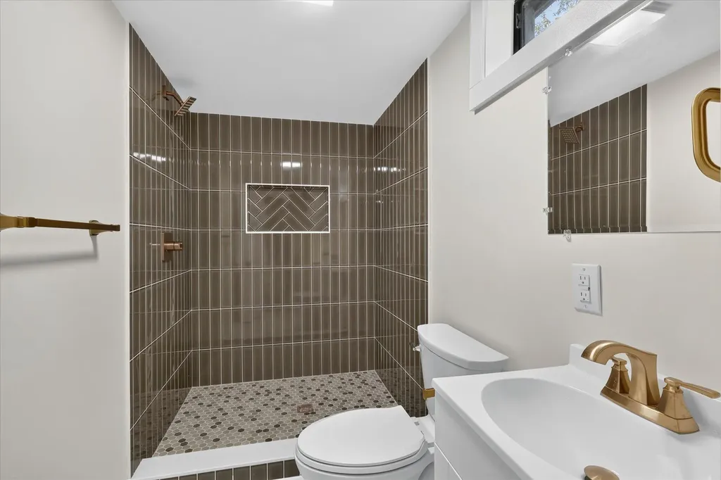 1060 Conlon Avenue SE East Grand Rapids City MI 49506