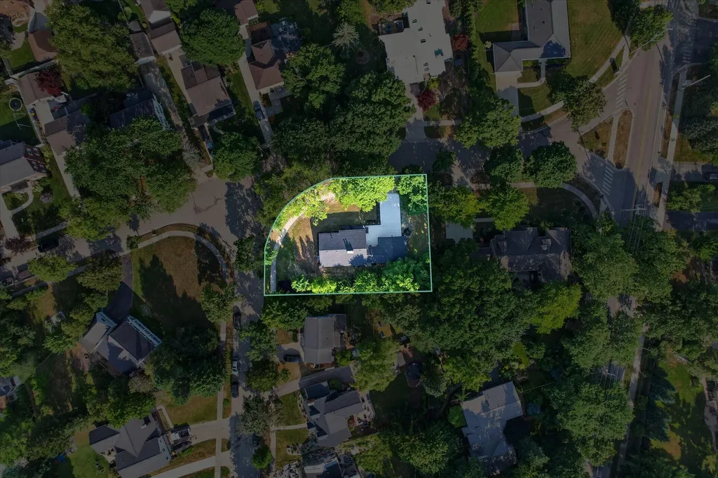 1060 Conlon Avenue SE East Grand Rapids City MI 49506