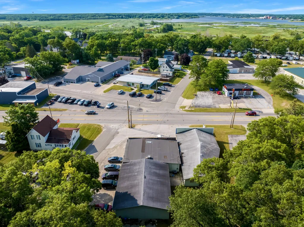 316 W Parkdale Avenue Manistee Township MI 49660