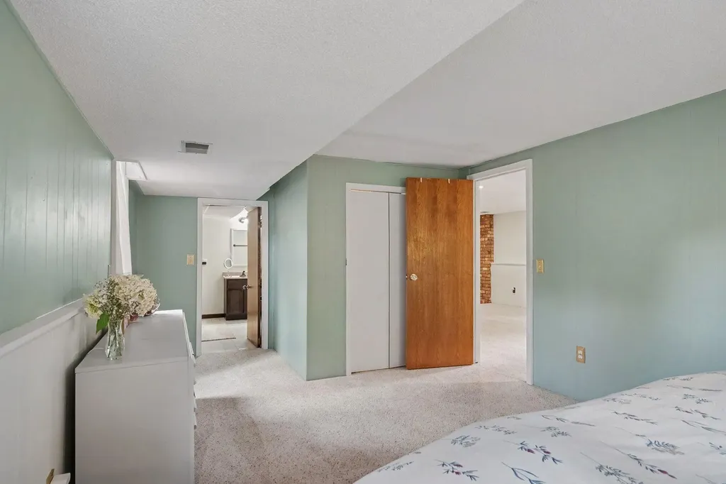 6937 Youngstown Avenue Georgetown Charter Township MI 49426