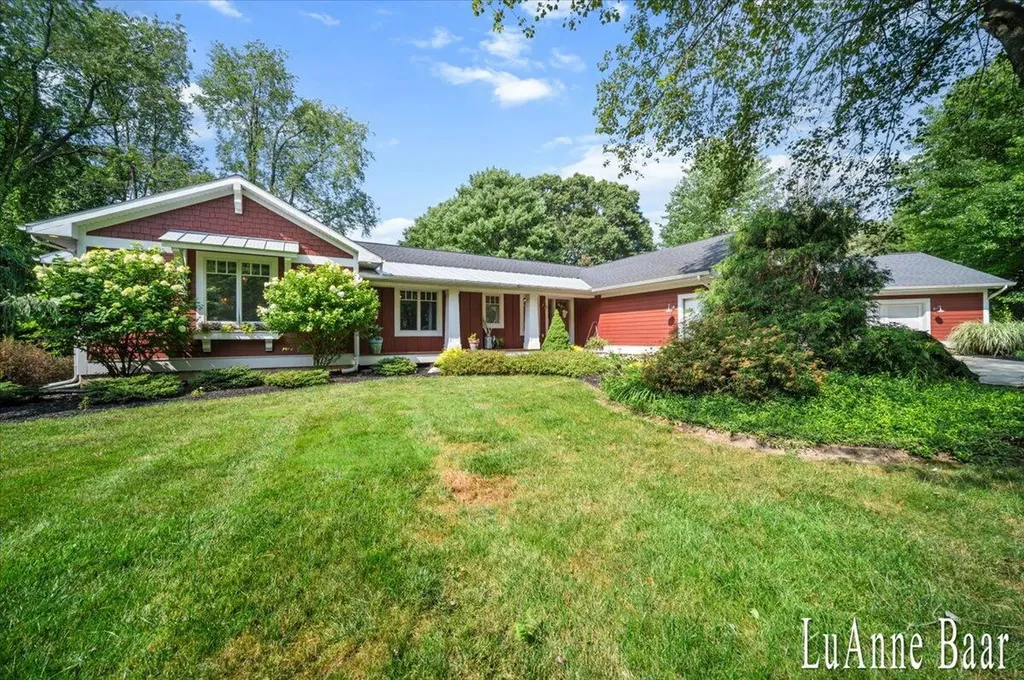6027 9 Mile Road NE Cannon Township MI 49341