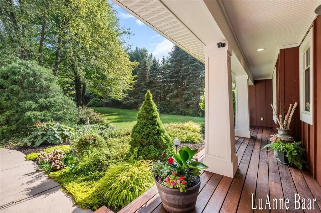 6027 9 Mile Road NE Cannon Township MI 49341