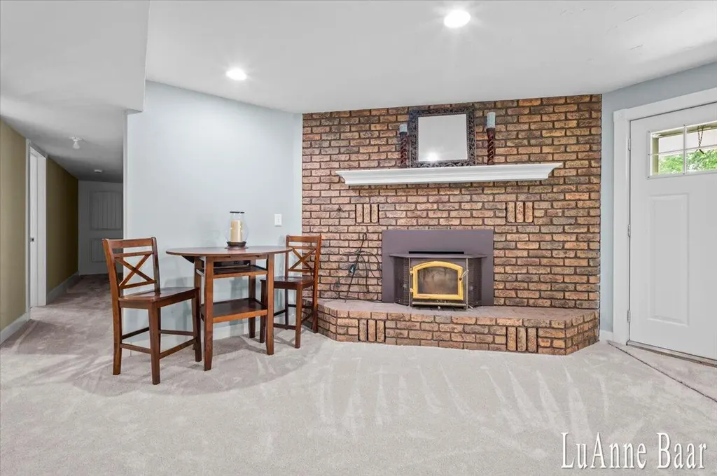 6027 9 Mile Road NE Cannon Township MI 49341