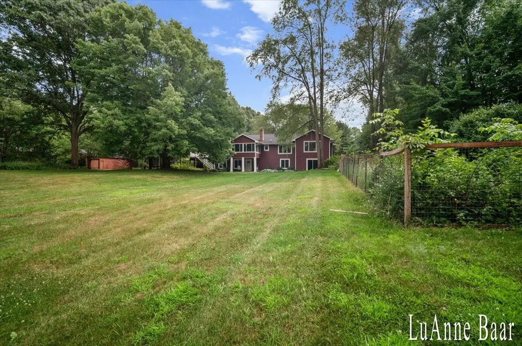 6027 9 Mile Road NE Cannon Township MI 49341