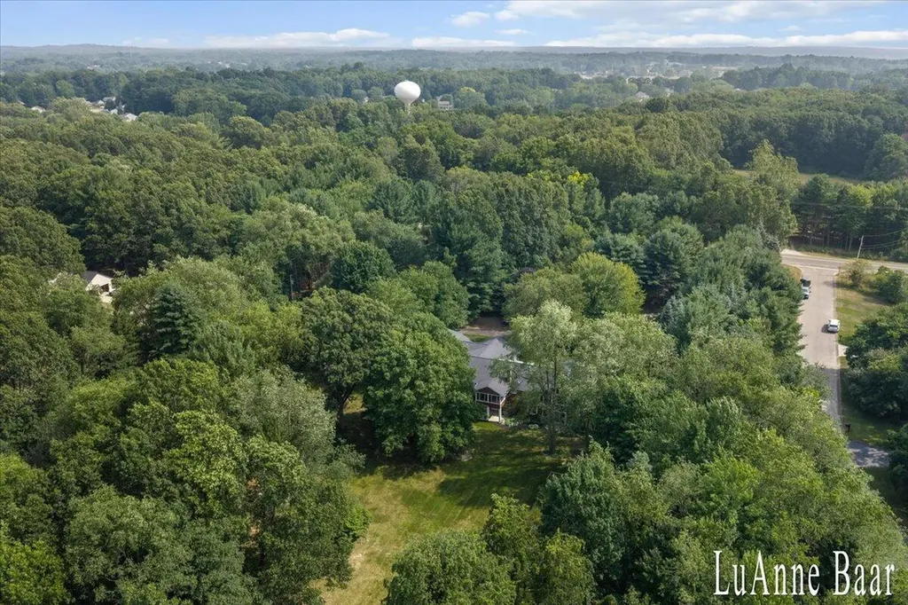 6027 9 Mile Road NE Cannon Township MI 49341