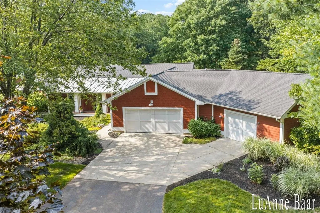 6027 9 Mile Road NE Cannon Township MI 49341