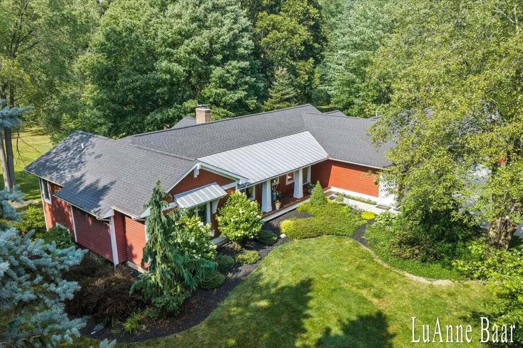 6027 9 Mile Road NE Cannon Township MI 49341