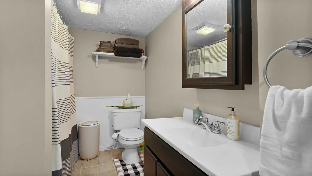 272 W 23rd Street Holland City MI 49423