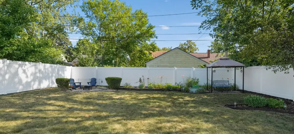 272 W 23rd Street Holland City MI 49423