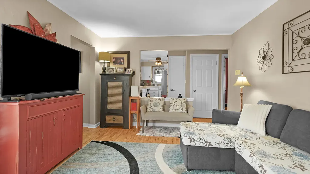 272 W 23rd Street Holland City MI 49423