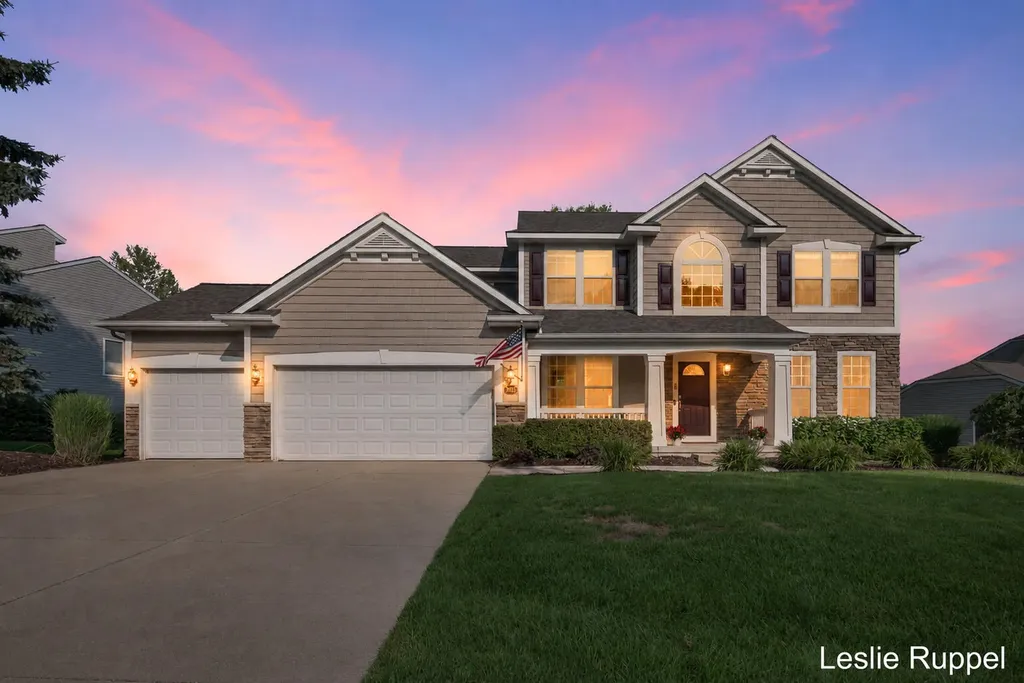 2643 Arbor Chase Drive NE Grand Rapids Charter Township MI 49525