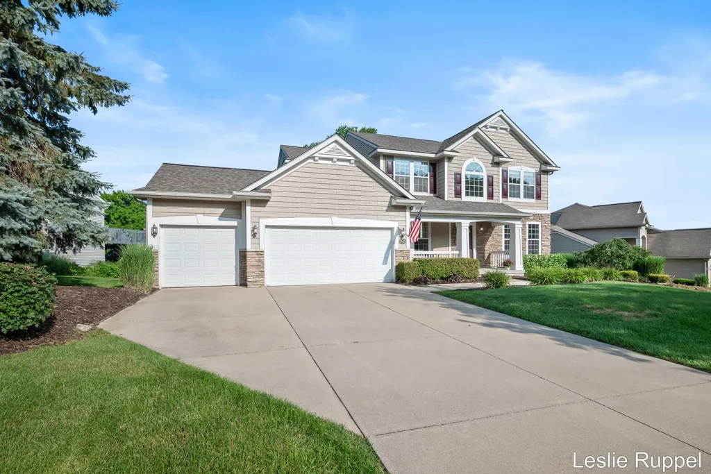 2643 Arbor Chase Drive NE Grand Rapids Charter Township MI 49525