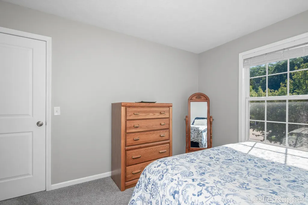 2643 Arbor Chase Drive NE Grand Rapids Charter Township MI 49525