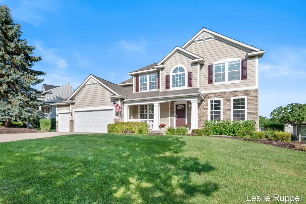 2643 Arbor Chase Drive NE Grand Rapids Charter Township MI 49525