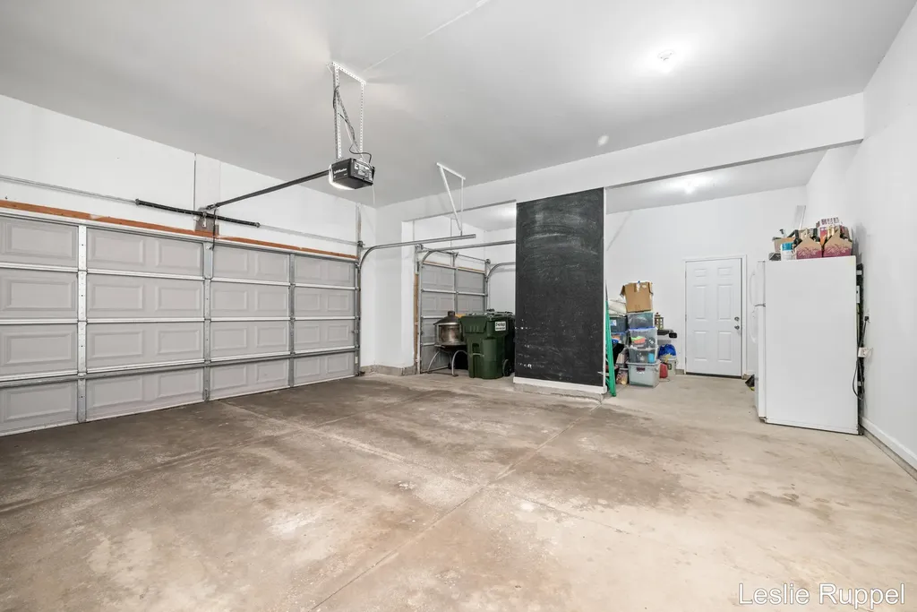 2643 Arbor Chase Drive NE Grand Rapids Charter Township MI 49525