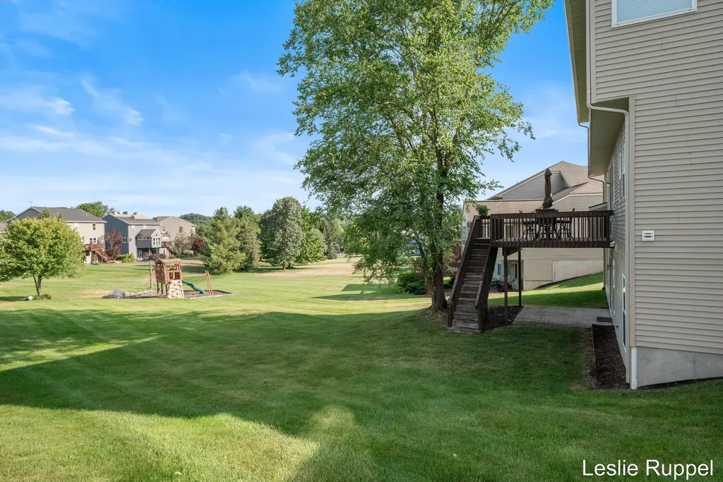 2643 Arbor Chase Drive NE Grand Rapids Charter Township MI 49525