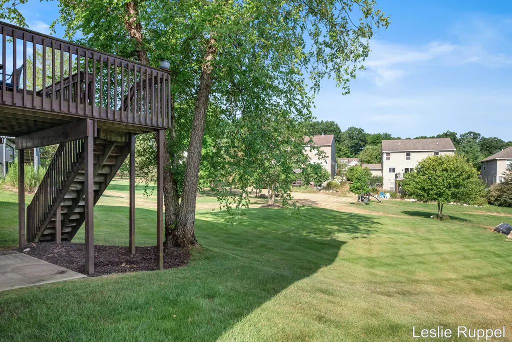 2643 Arbor Chase Drive NE Grand Rapids Charter Township MI 49525
