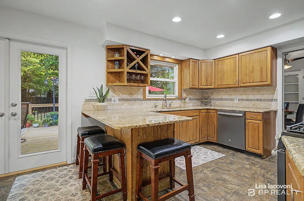 2211 Clover Drive NW Grand Rapids City MI 49504