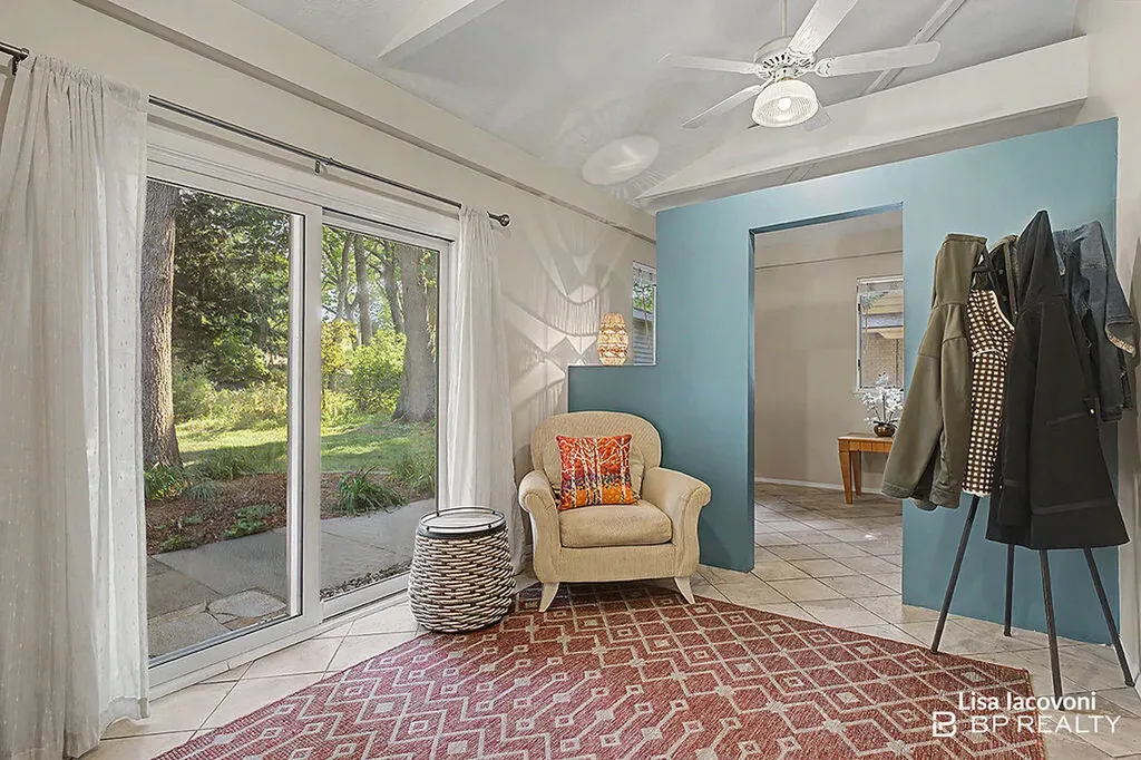 2211 Clover Drive NW Grand Rapids City MI 49504