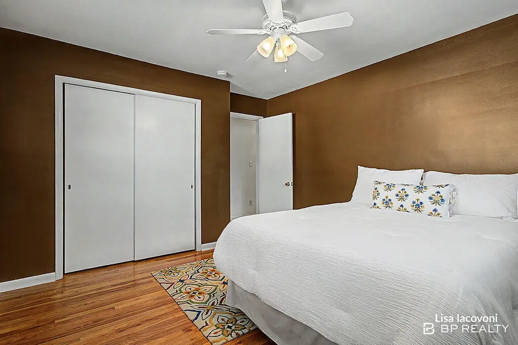 2211 Clover Drive NW Grand Rapids City MI 49504