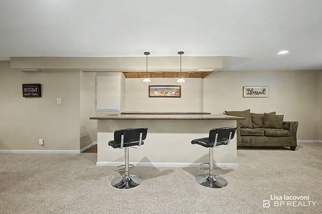 2211 Clover Drive NW Grand Rapids City MI 49504