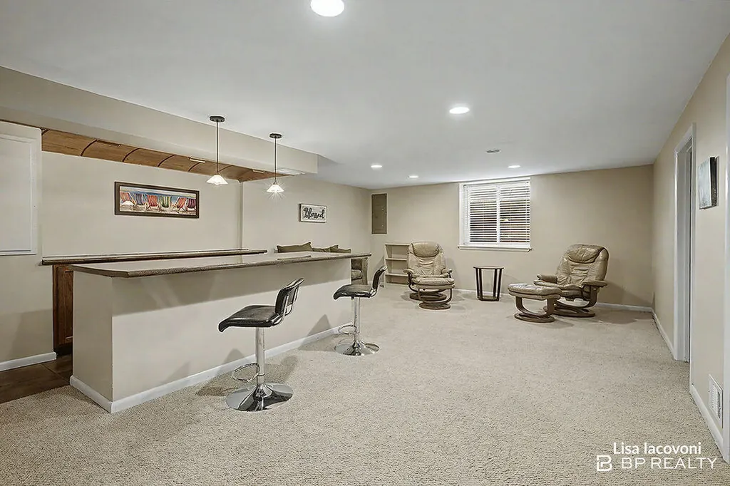 2211 Clover Drive NW Grand Rapids City MI 49504