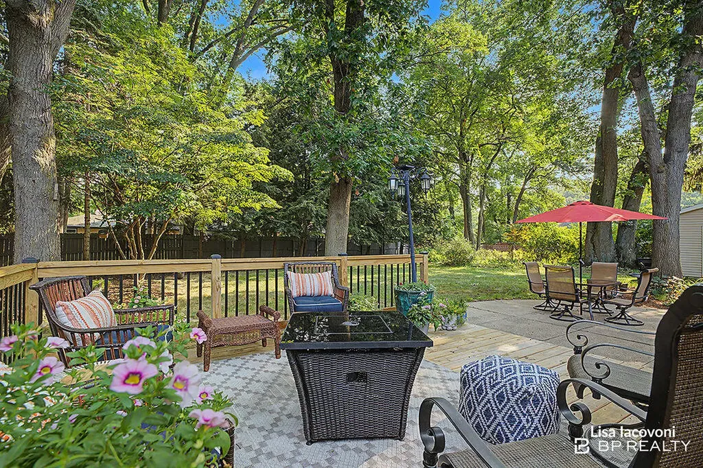 2211 Clover Drive NW Grand Rapids City MI 49504