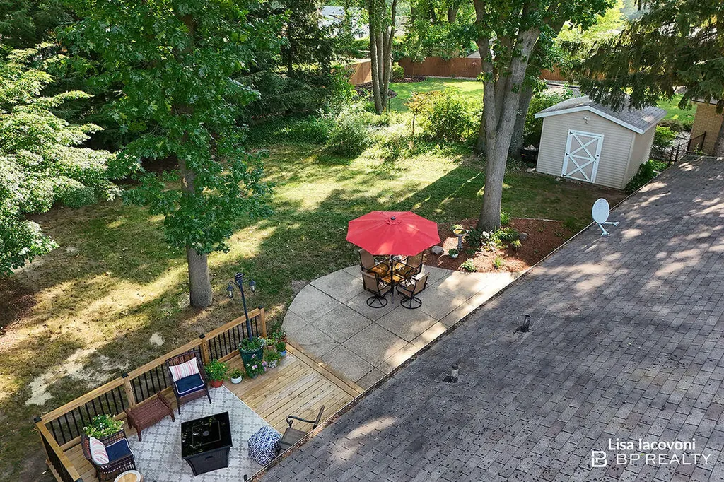 2211 Clover Drive NW Grand Rapids City MI 49504