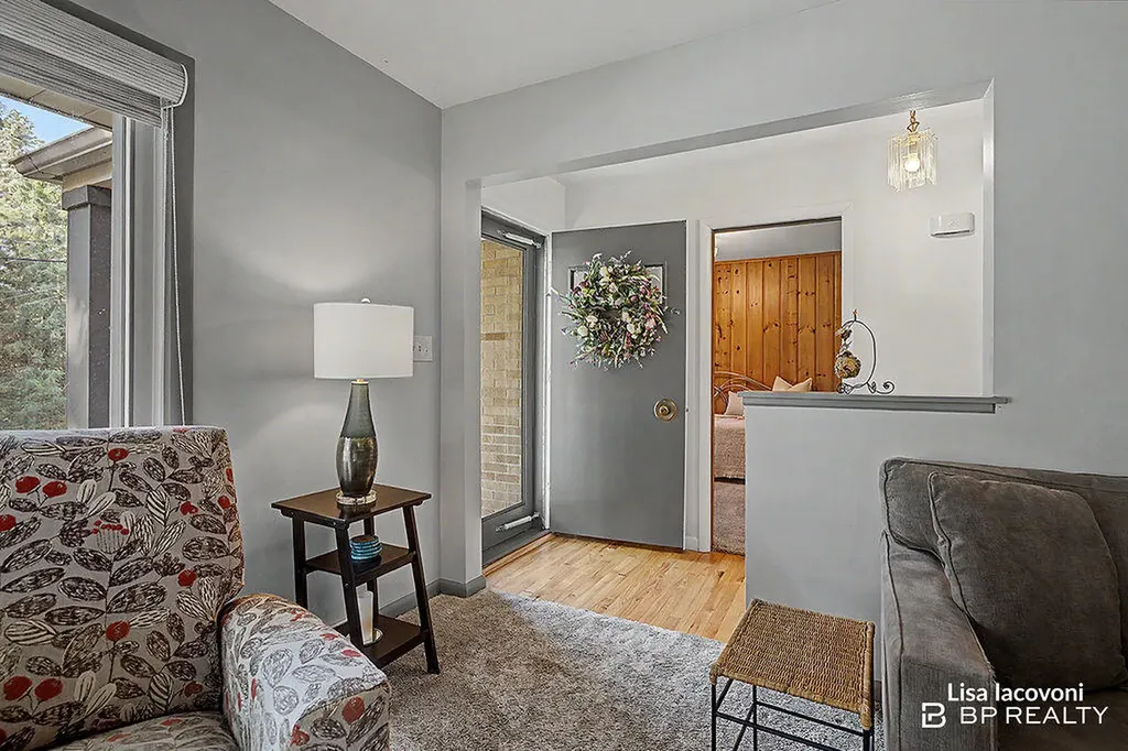 2211 Clover Drive NW Grand Rapids City MI 49504
