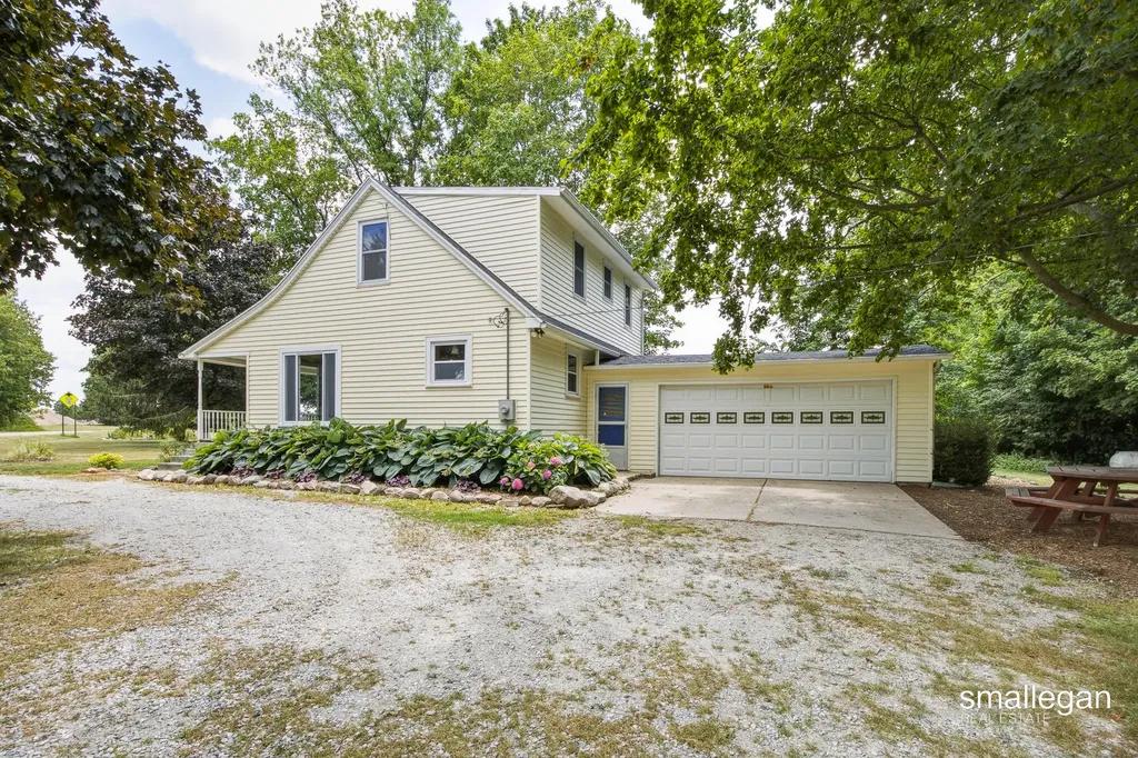4005 Hendershot Avenue NW Alpine Township MI 49544