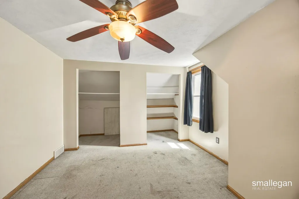 4005 Hendershot Avenue NW Alpine Township MI 49544