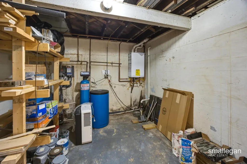 4005 Hendershot Avenue NW Alpine Township MI 49544