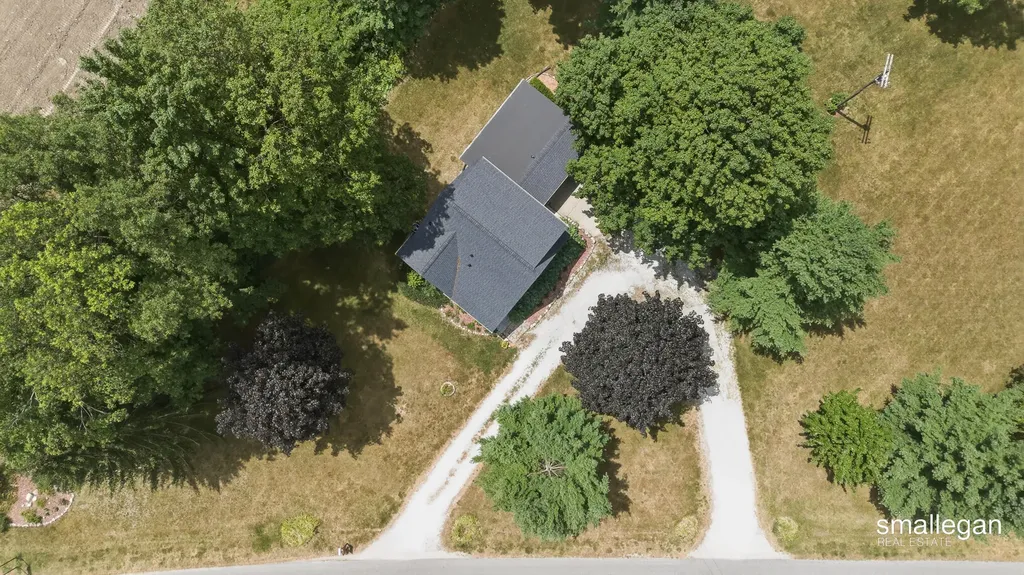 4005 Hendershot Avenue NW Alpine Township MI 49544
