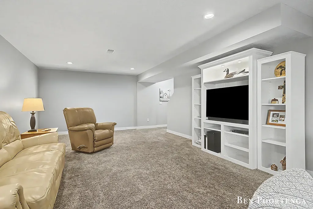 9120 Wabasis Pointe Drive NE Oakfield Township MI 48838