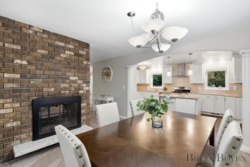 2704 Copper Hill Drive NE Grand Rapids Charter Township MI 49525