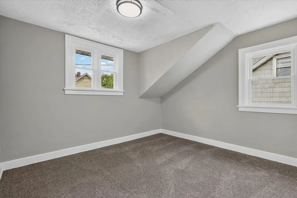 668 Alexander Street SE Grand Rapids City MI 49507