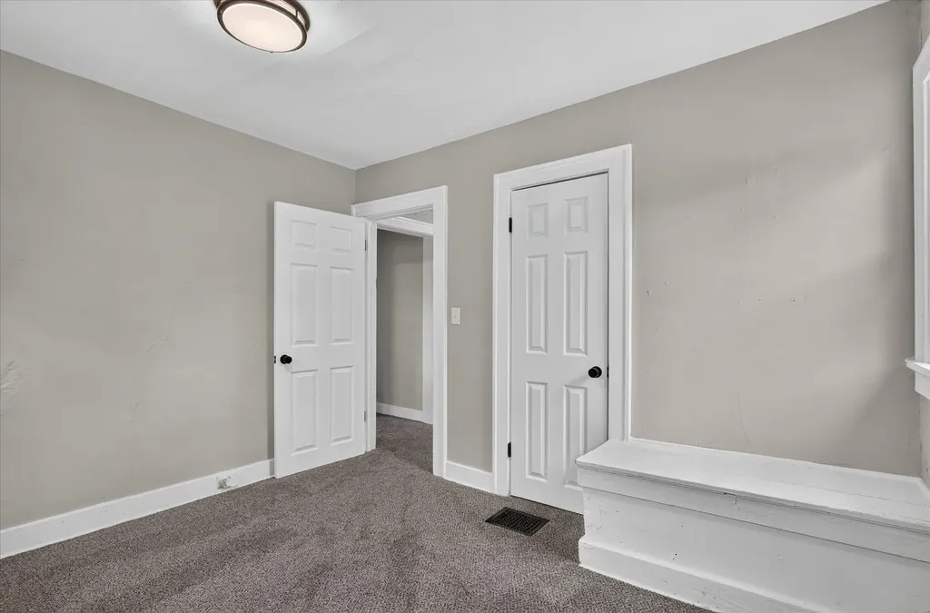 668 Alexander Street SE Grand Rapids City MI 49507