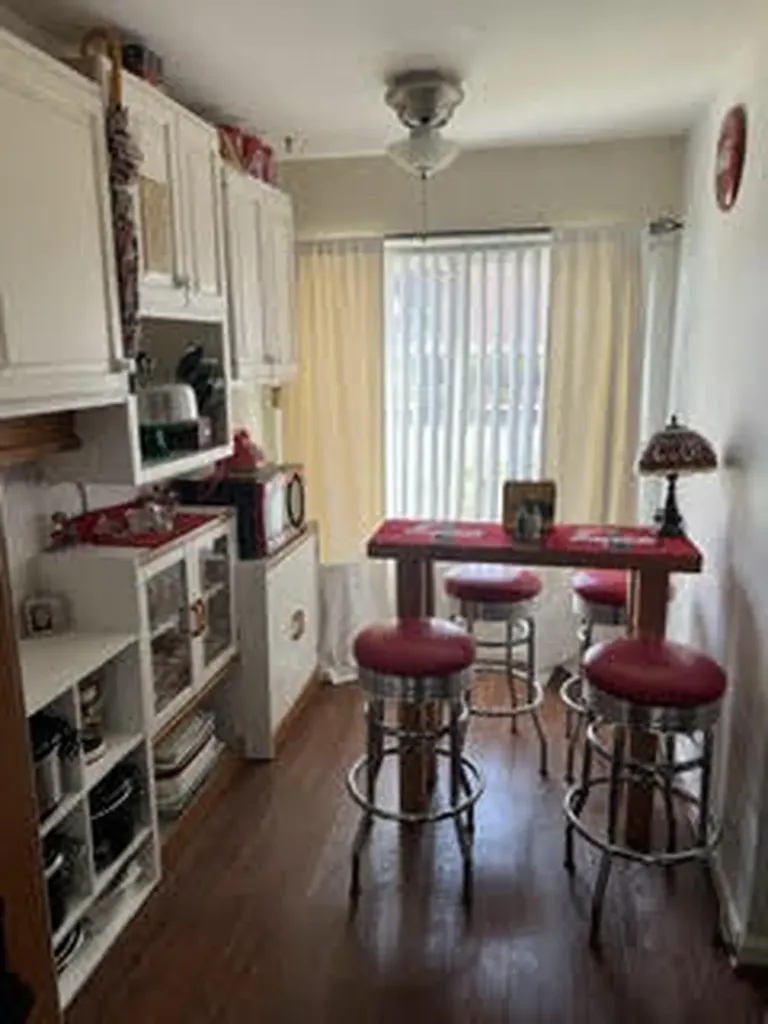 1477 N Saxony Drive SE Grand Rapids City MI 49508