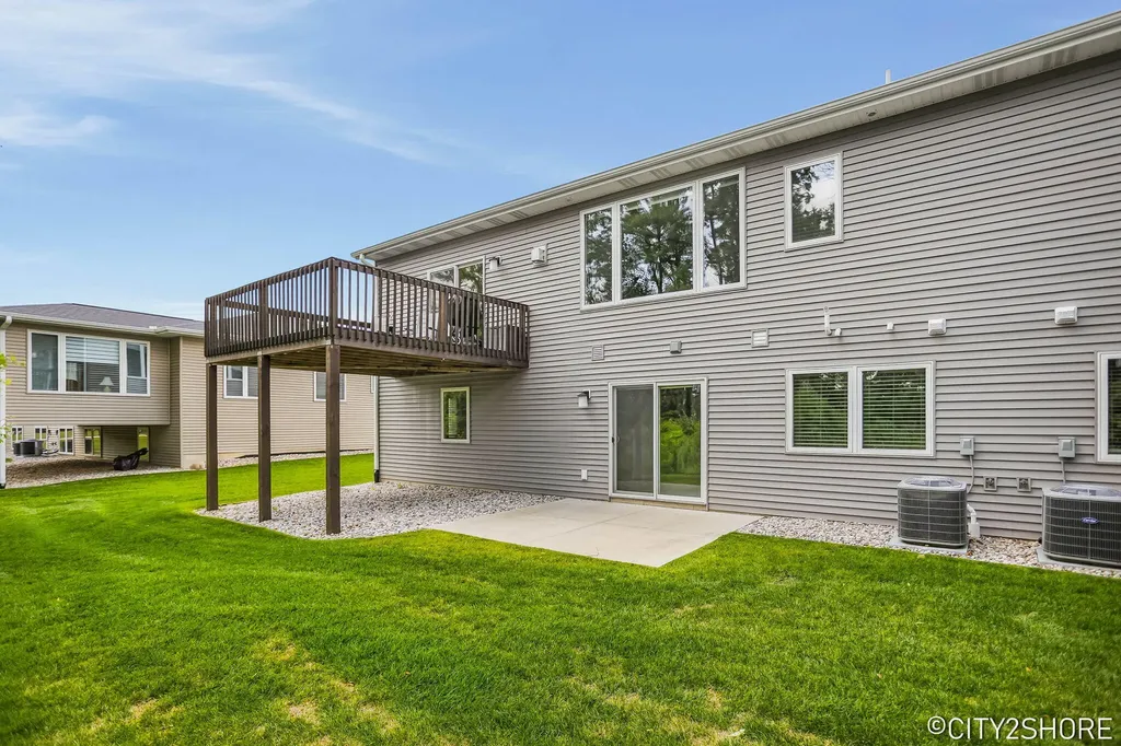 3345 Bald Eagle Pass Georgetown Charter Township MI 49426