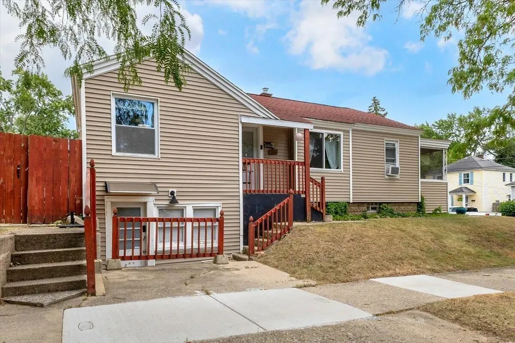 1003 Merritt Street SE Grand Rapids City MI 49507