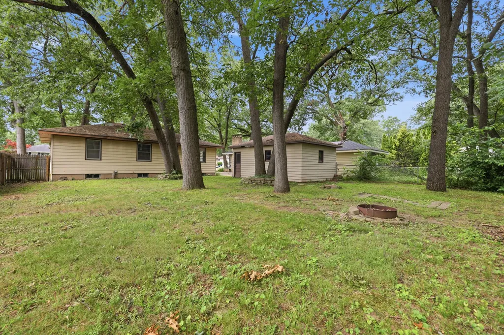 1711 SW Royal Oak Street SW Wyoming City MI 49519